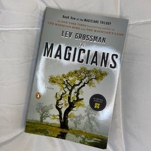 Kev Grossmans The Magician Book- NWT